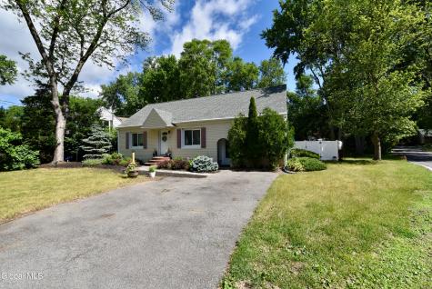 69 Gipp Road Guilderland NY 12203