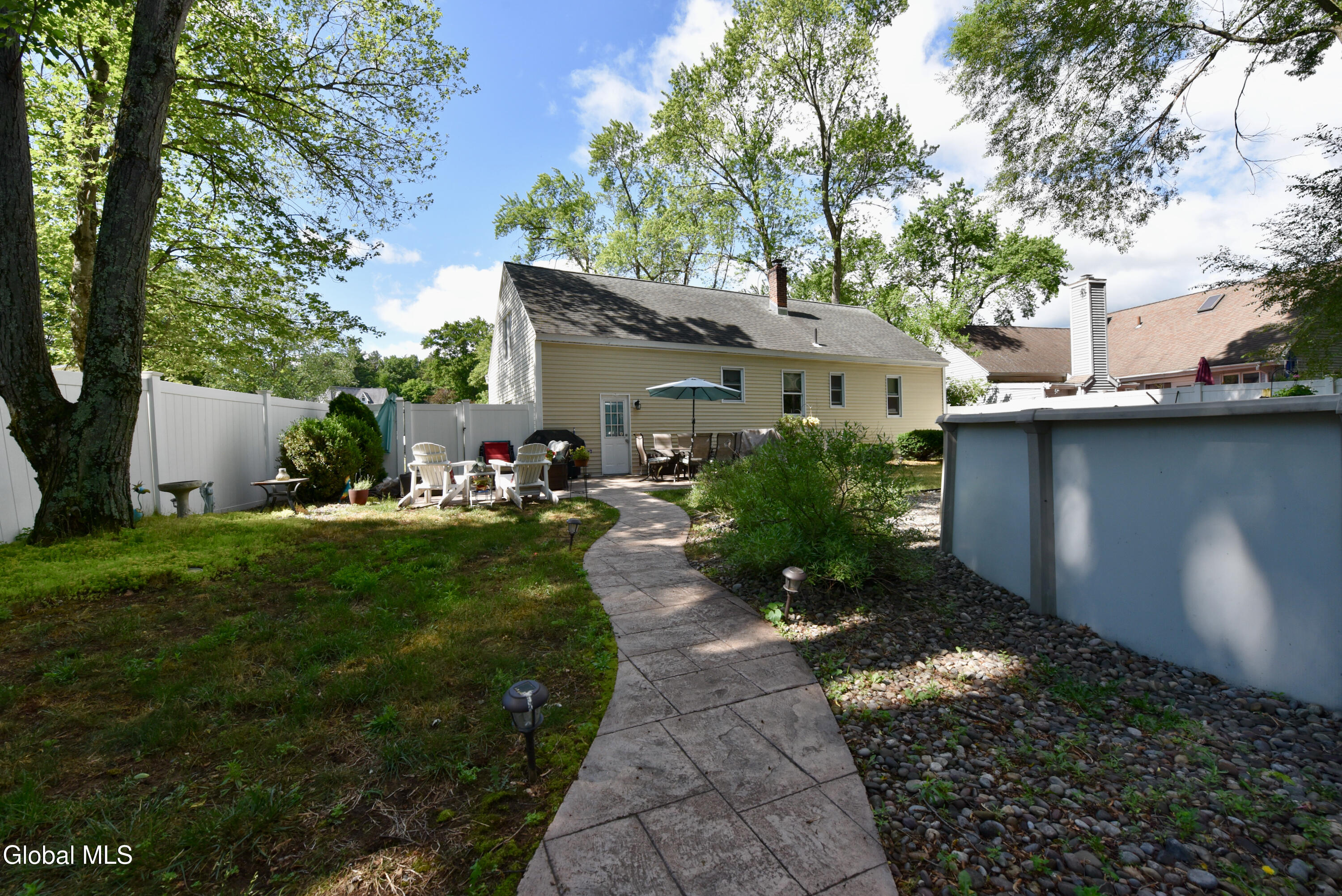 69 Gipp Road Guilderland NY 12203
