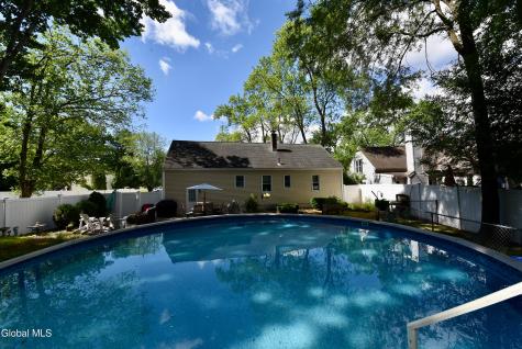 69 Gipp Road Guilderland NY 12203