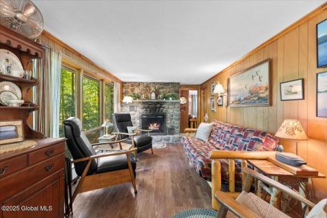 18 Woodcliff Acres Chestertown NY 12817