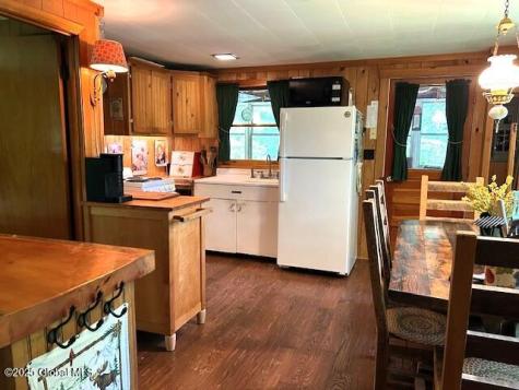 18 Woodcliff Acres Chestertown NY 12817