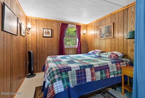 18 Woodcliff Acres Chestertown NY 12817