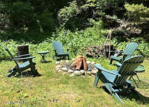 18 Woodcliff Acres Chestertown NY 12817