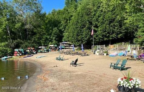 18 Woodcliff Acres Chestertown NY 12817