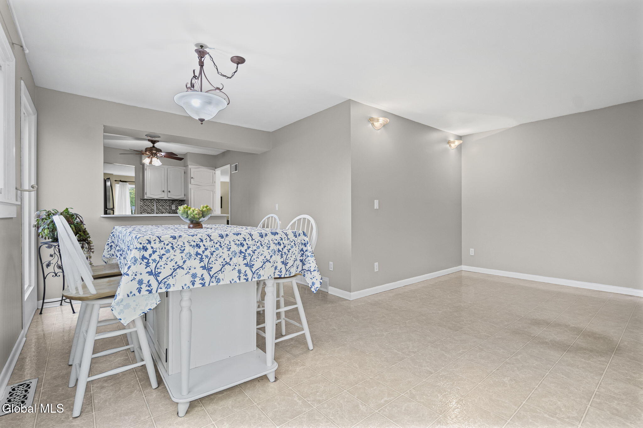18 Campus View Drive Loudonville NY 12211