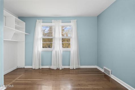 18 Campus View Drive Loudonville NY 12211