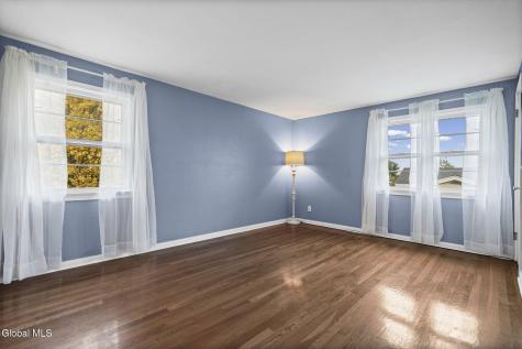18 Campus View Drive Loudonville NY 12211
