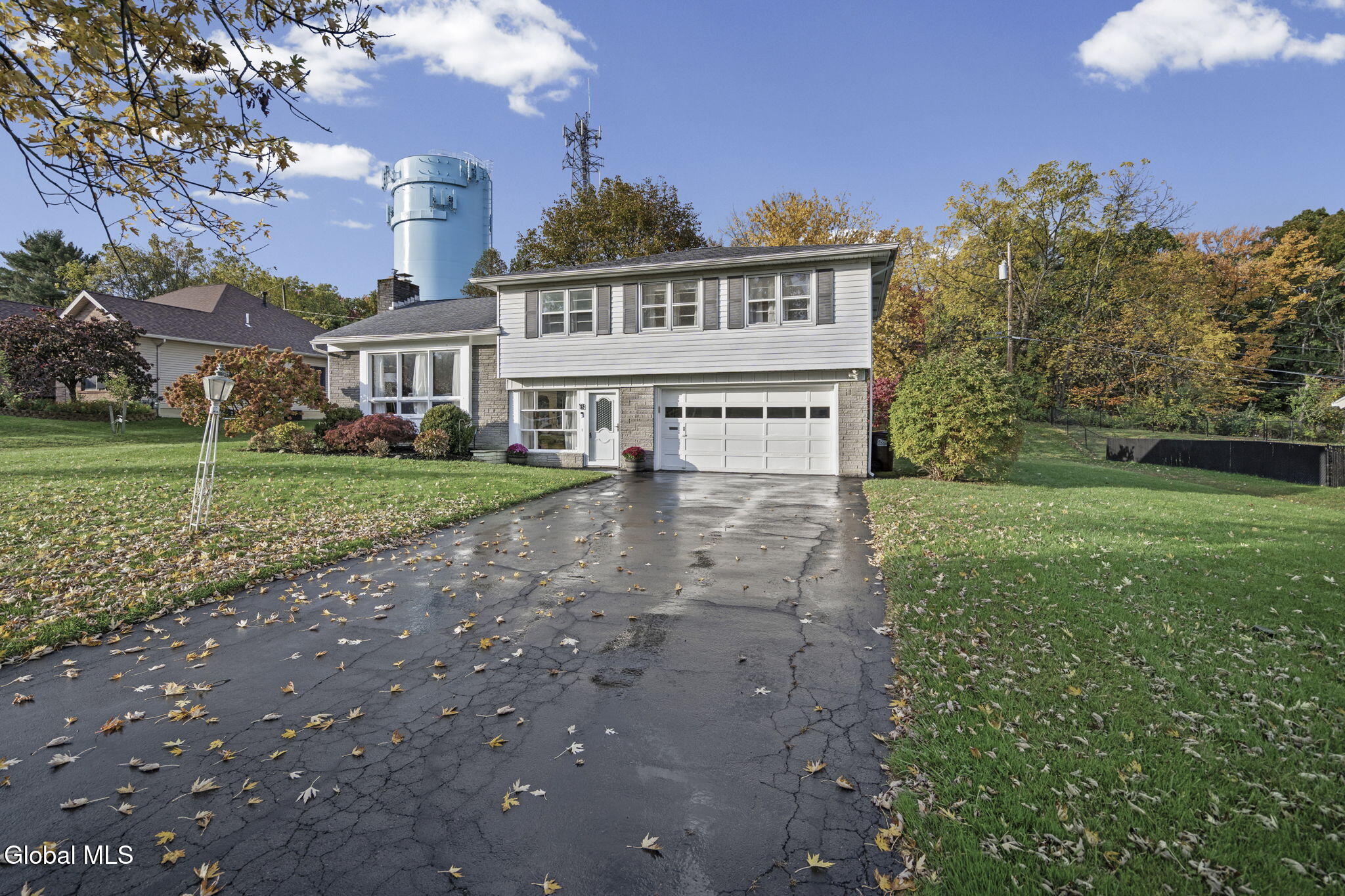 18 Campus View Drive Loudonville NY 12211