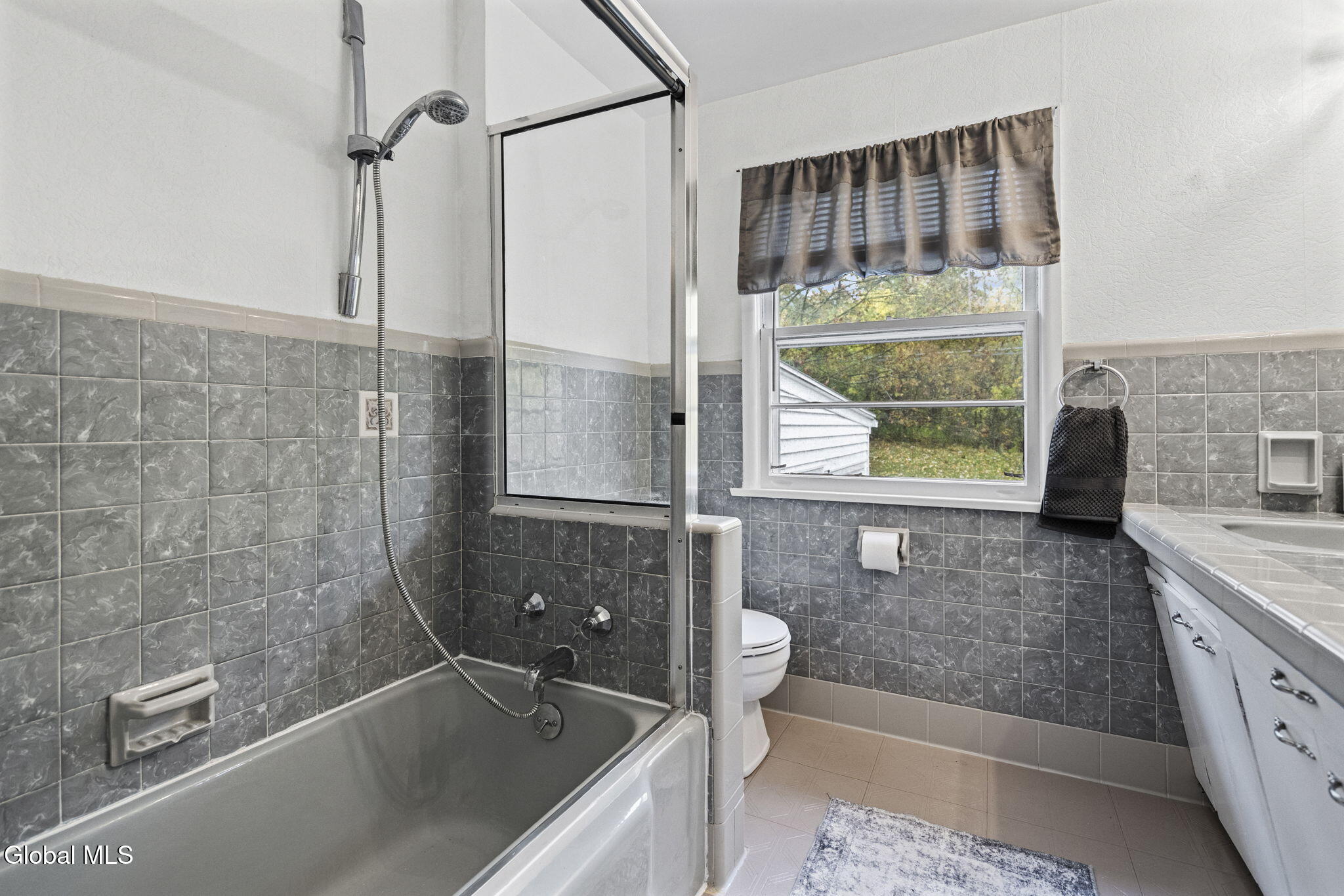 18 Campus View Drive Loudonville NY 12211