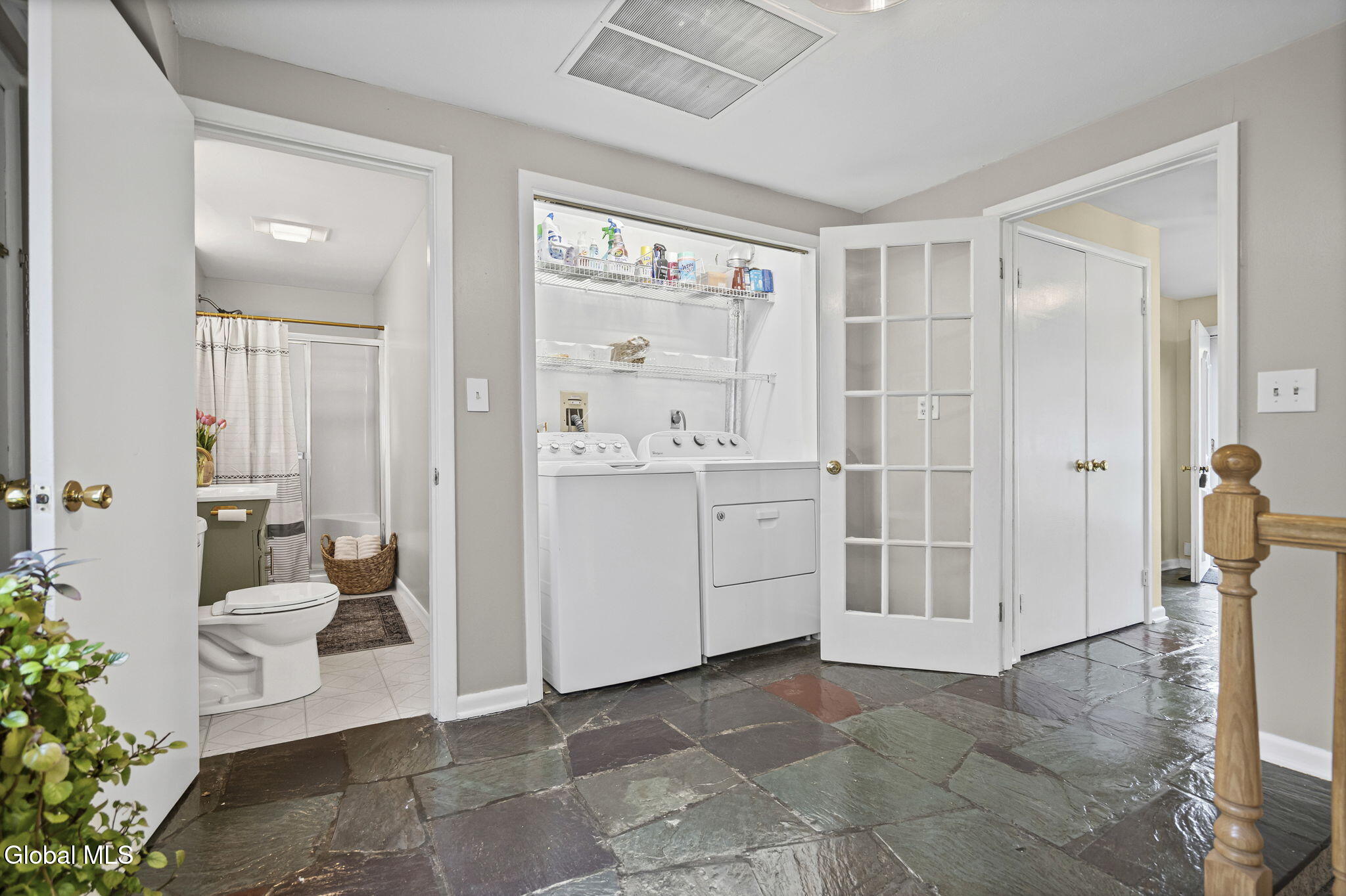 18 Campus View Drive Loudonville NY 12211