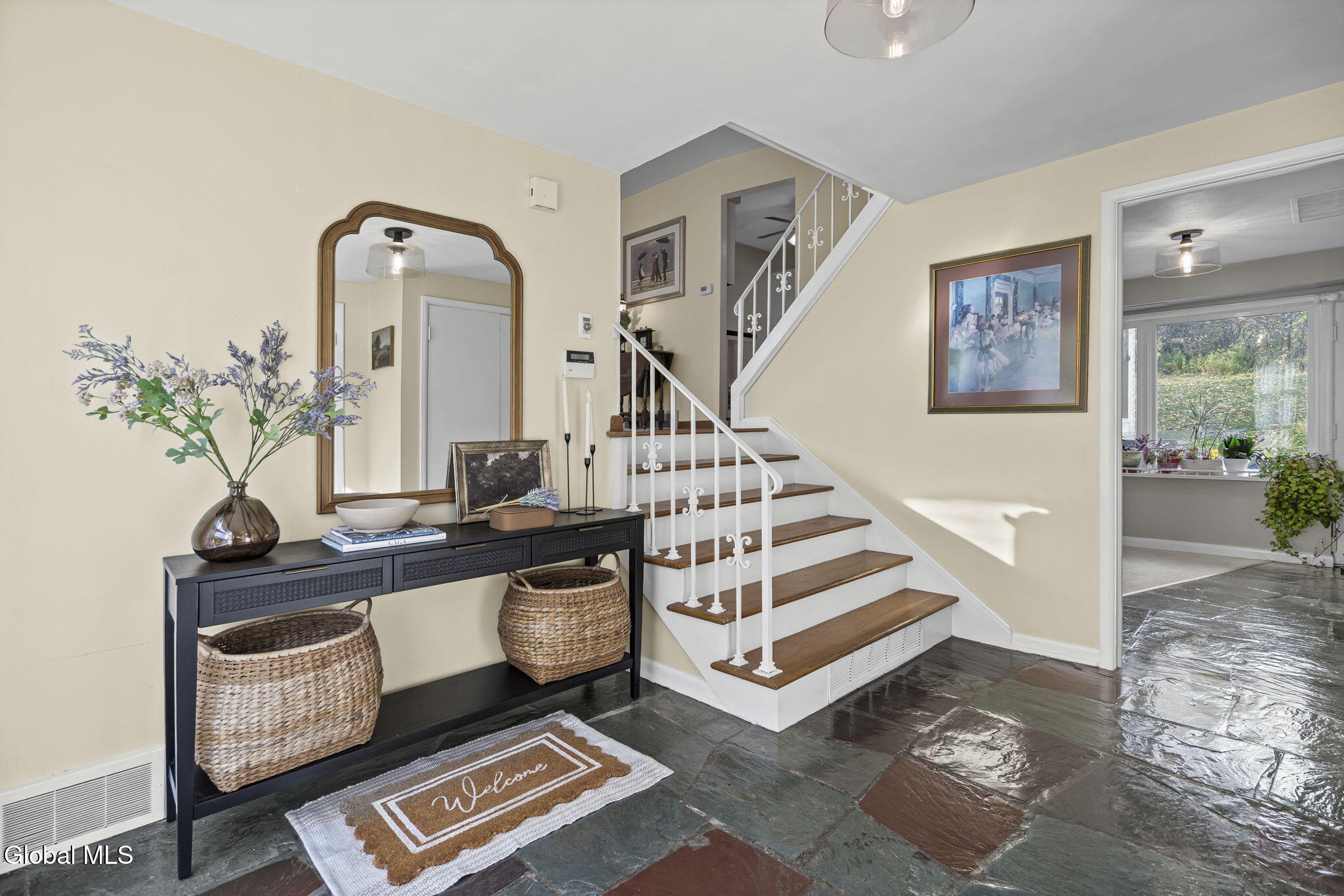 18 Campus View Drive Loudonville NY 12211