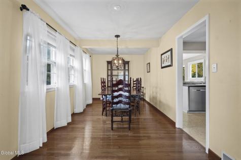 18 Campus View Drive Loudonville NY 12211