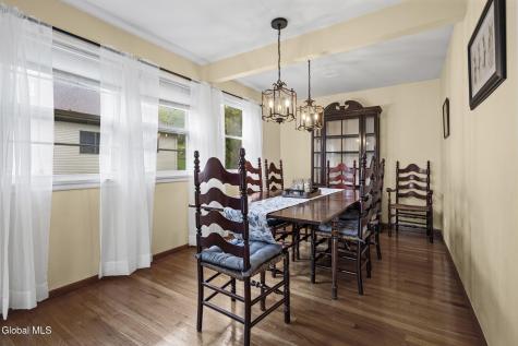 18 Campus View Drive Loudonville NY 12211