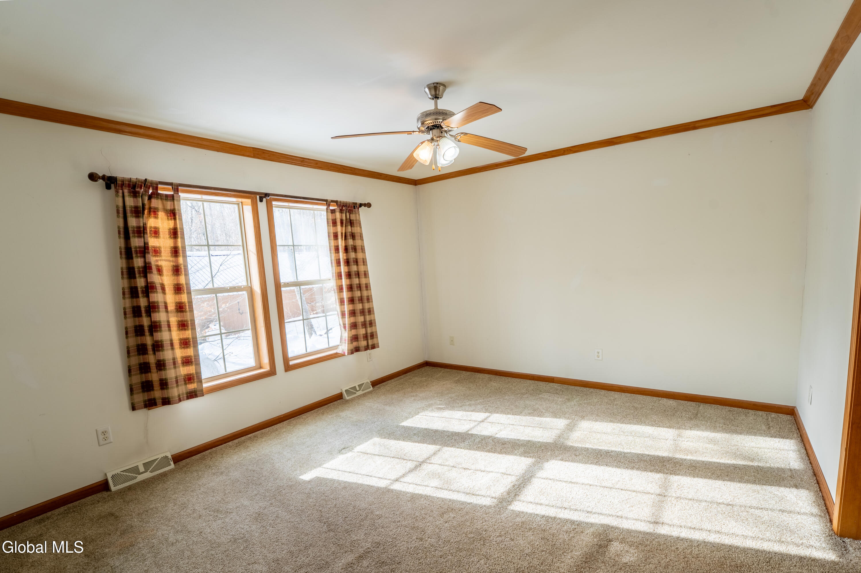 157 Maplewood Drive Gloversville NY 12078