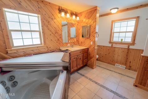 157 Maplewood Drive Gloversville NY 12078