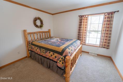 157 Maplewood Drive Gloversville NY 12078
