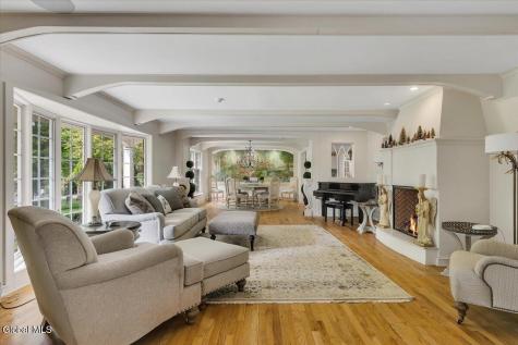 12 Hickory Hollow Road Queensbury NY 12804