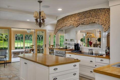 12 Hickory Hollow Road Queensbury NY 12804