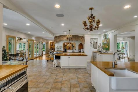 12 Hickory Hollow Road Queensbury NY 12804