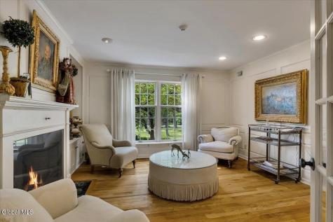 12 Hickory Hollow Road Queensbury NY 12804