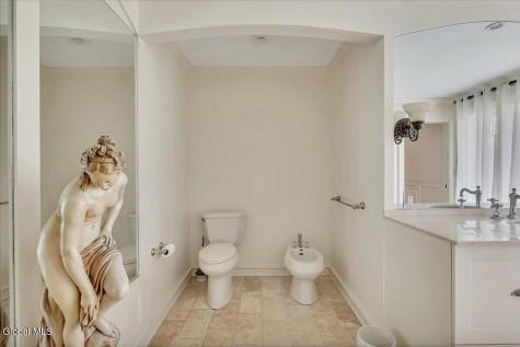 12 Hickory Hollow Road Queensbury NY 12804