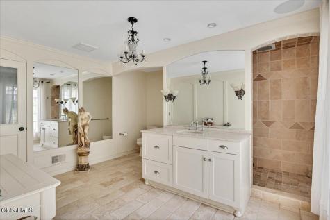 12 Hickory Hollow Road Queensbury NY 12804