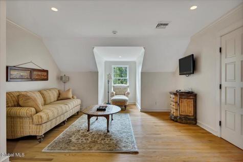 12 Hickory Hollow Road Queensbury NY 12804