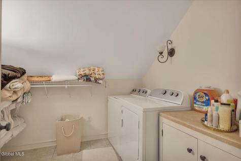 12 Hickory Hollow Road Queensbury NY 12804