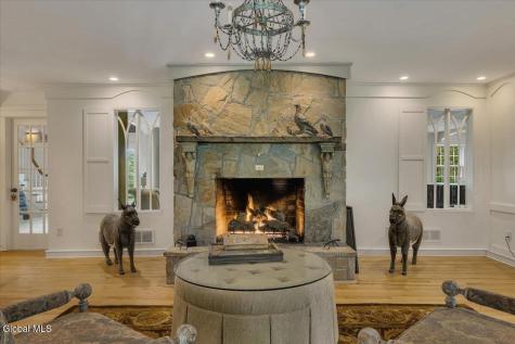 12 Hickory Hollow Road Queensbury NY 12804