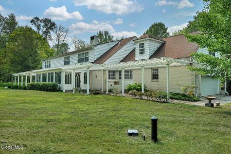 12 Hickory Hollow Road Queensbury NY 12804