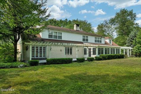 12 Hickory Hollow Road Queensbury NY 12804