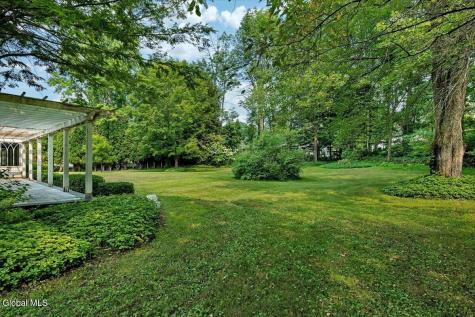 12 Hickory Hollow Road Queensbury NY 12804