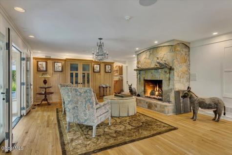 12 Hickory Hollow Road Queensbury NY 12804