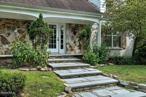 12 Hickory Hollow Road Queensbury NY 12804