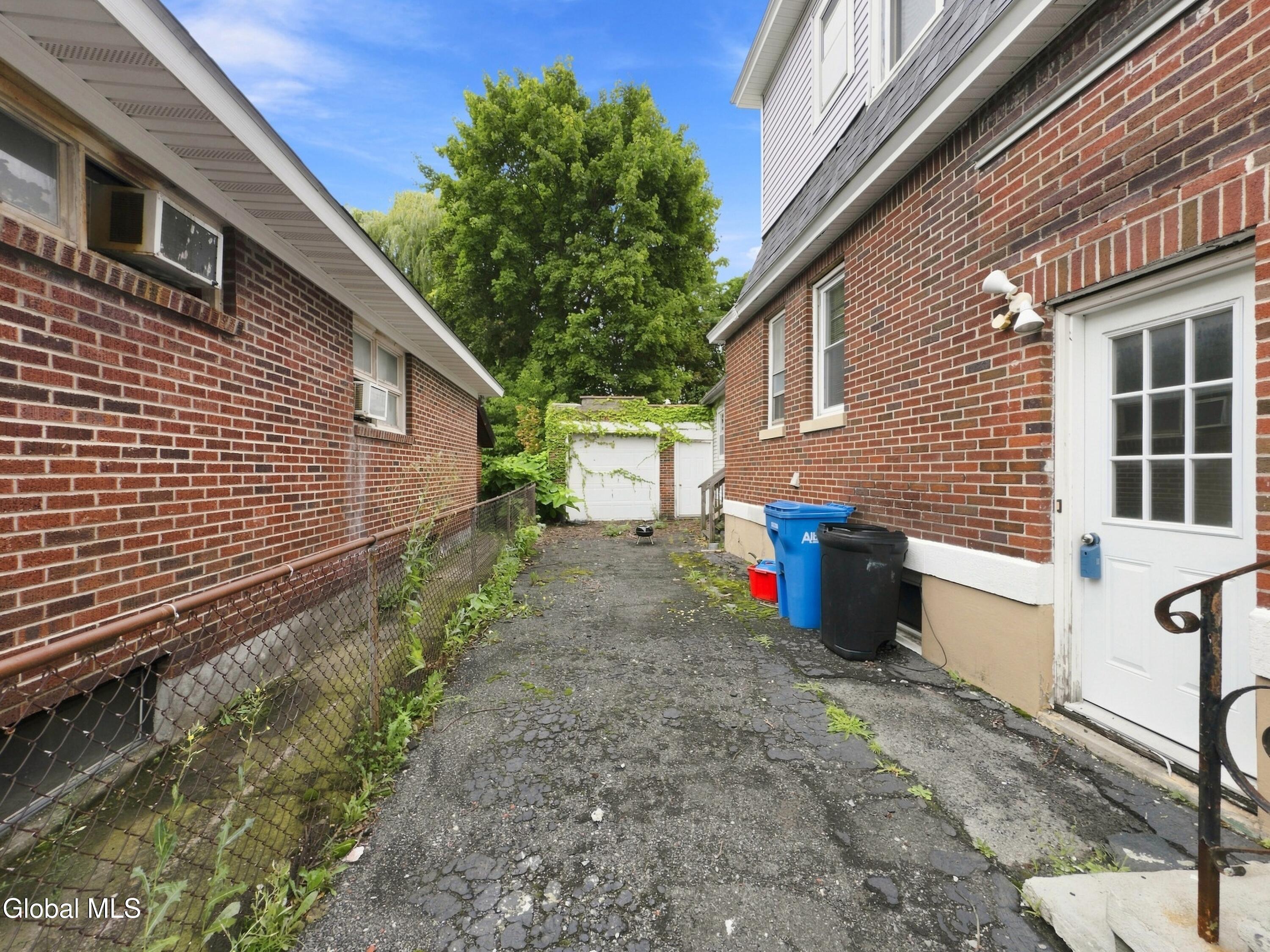 75 Mcalpin Street Albany NY 12209