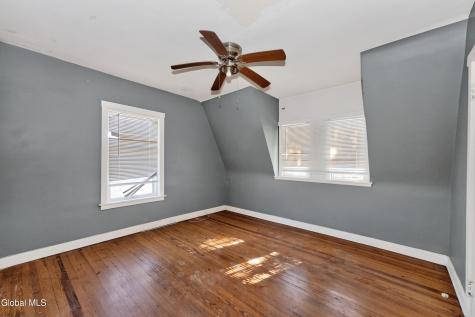 3 Mcdonald Road Albany NY 12209