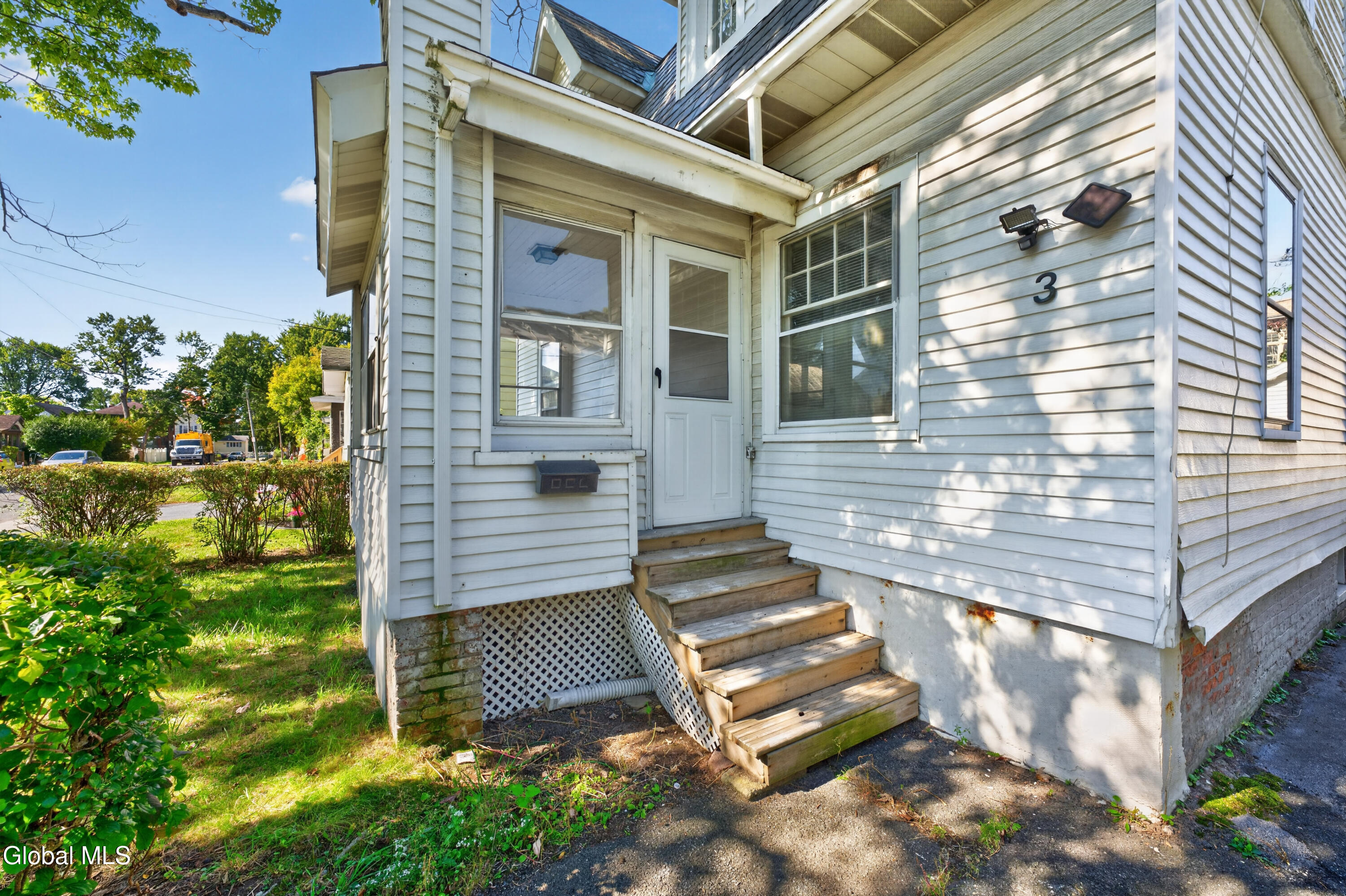 3 Mcdonald Road Albany NY 12209