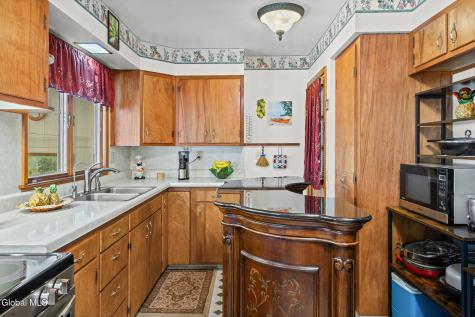 15 Southern Drive Latham NY 12110