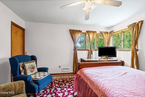 15 Southern Drive Latham NY 12110