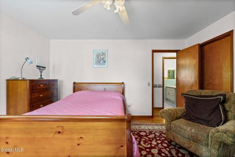 15 Southern Drive Latham NY 12110