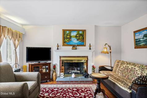 15 Southern Drive Latham NY 12110