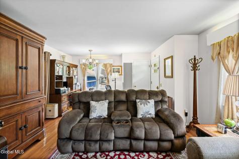 15 Southern Drive Latham NY 12110
