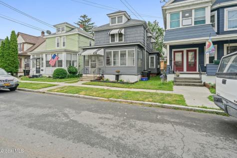 215 6th Avenue Watervliet NY 12189