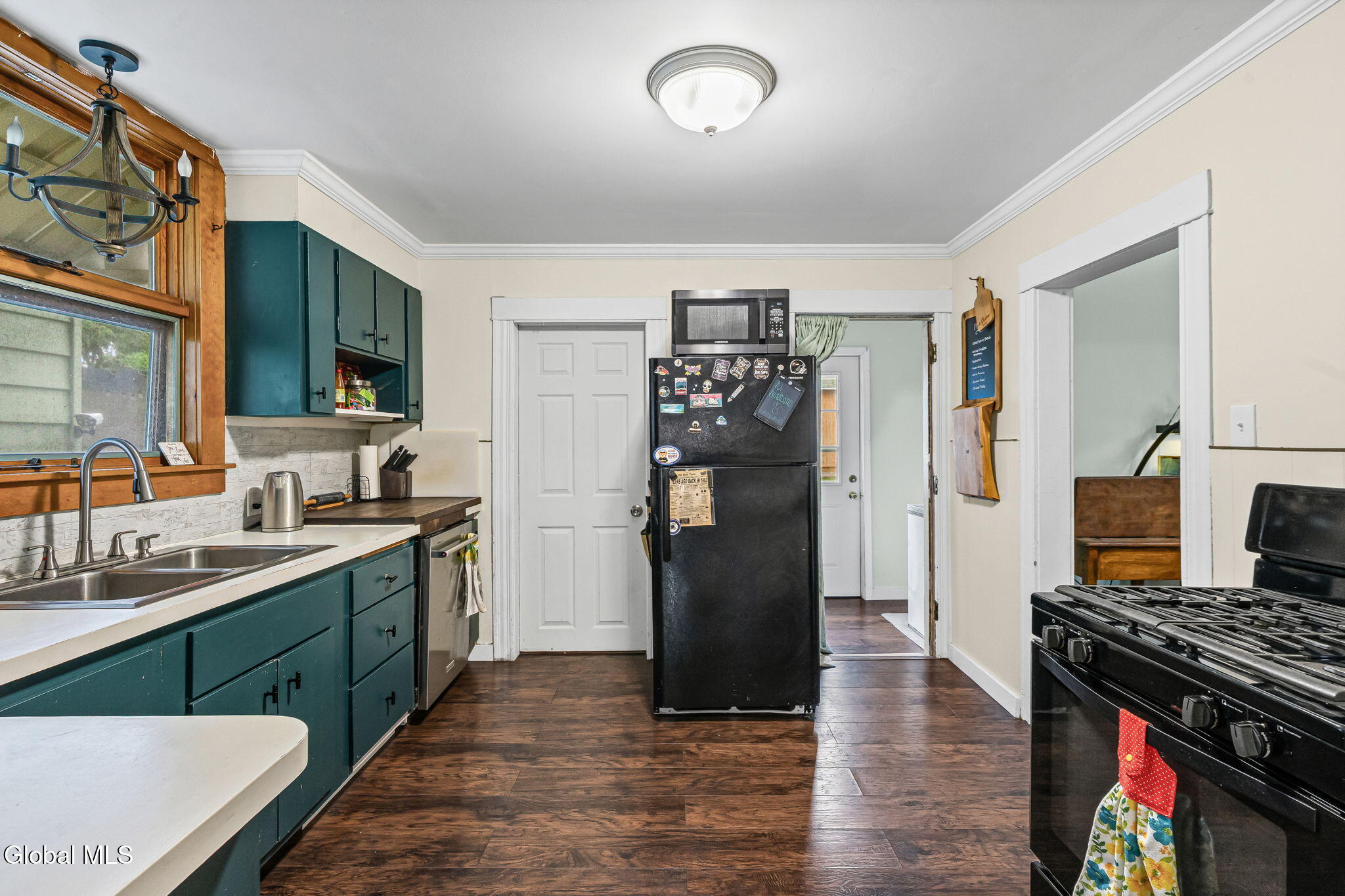 215 6th Avenue Watervliet NY 12189