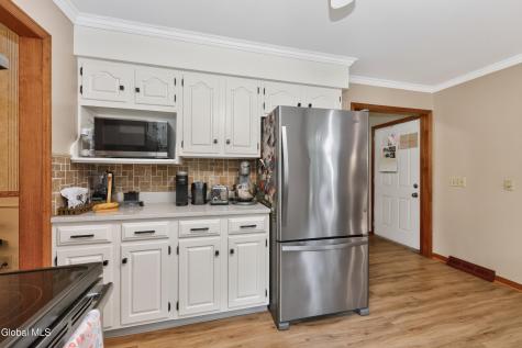4 Homestead Road Glenville NY 12302