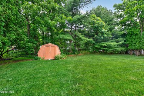 4 Homestead Road Glenville NY 12302