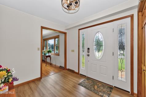 4 Homestead Road Glenville NY 12302