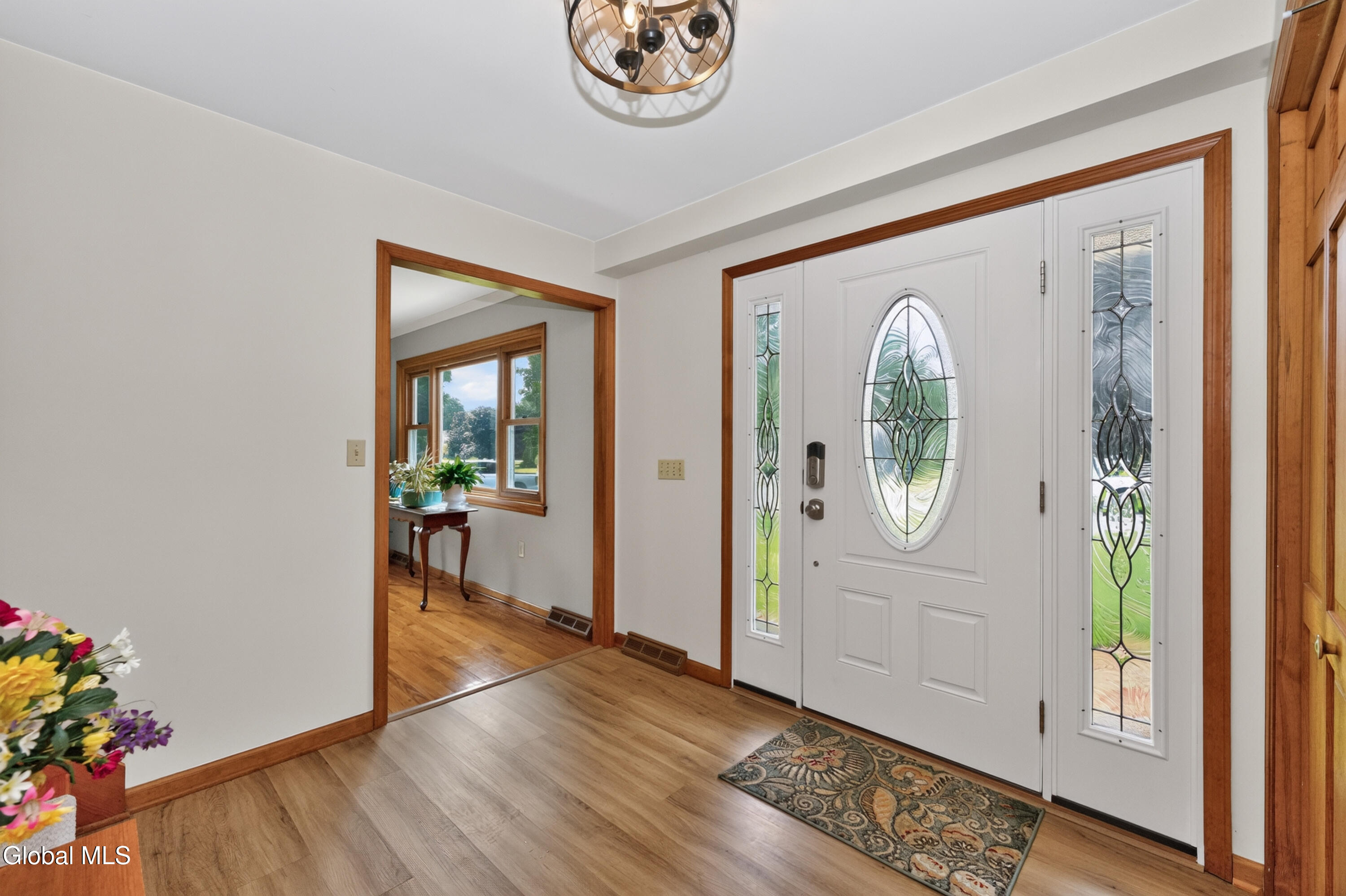 4 Homestead Road Glenville NY 12302