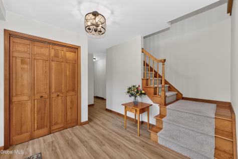 4 Homestead Road Glenville NY 12302