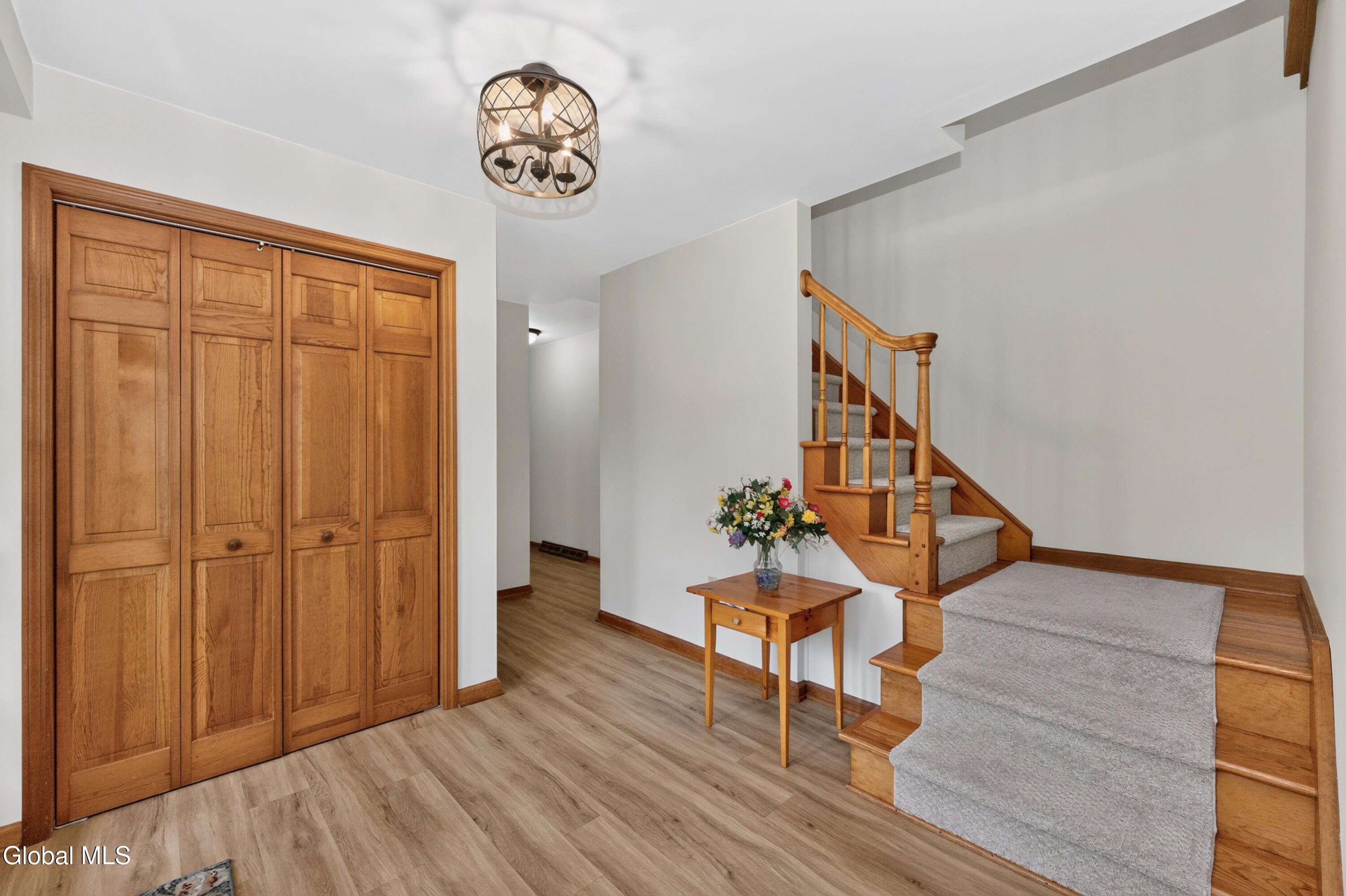 4 Homestead Road Glenville NY 12302